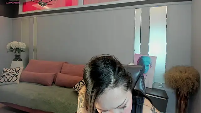 Snapshot of ElinaMotion chatting on February 2026 12:53:01 AM ElinaMotion online show from February 2026 12:53:01 AM