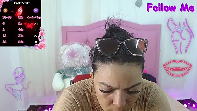 Steixy cute online show from March 2026 09:40:01 PM