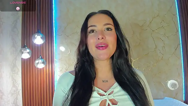 Snapshot of milaocean chatting on February 2026 04:20:01 AM milaocean online show from February 2026 04:20:01 AM