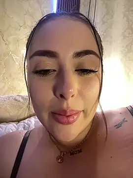 Snapshot of milaocean chatting on February 2026 03:52:01 AM milaocean online show from February 2026 03:52:01 AM