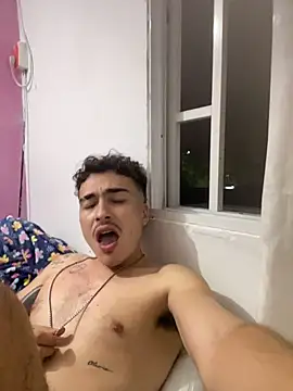 vanilla Kush online show from March 2026 02:01:02 AM