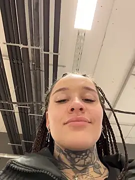 KishaMur online show from April 2026 05:19:02 AM