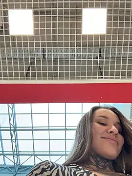 Snapshot of KishaMur chatting on February 2026 07:51:01 AM KishaMur online show from February 2026 07:51:01 AM