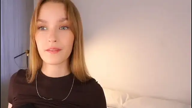 HellenSpelly online show from March 2026 10:10:02 PM