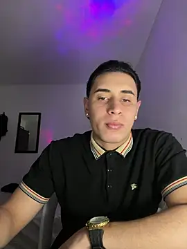 Maximuz1920 online show from March 2026 12:44:02 AM