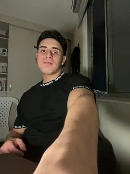 Maximuz1920 online show from February 2026 12:28:01 AM