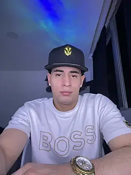 Maximuz1920 online show from July 2026 04:57:01 AM