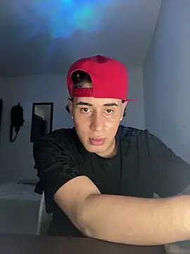 Maximuz1920 online show from March 2026 02:17:02 AM