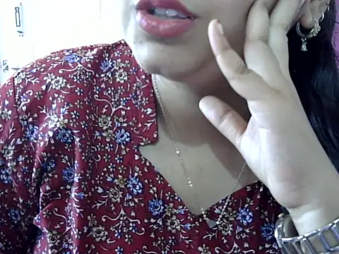 Snapshot of Cute_Aliyaa chatting on May 2026 09:46:01 AM Cute Aliyaa online show from May 2026 09:46:01 AM