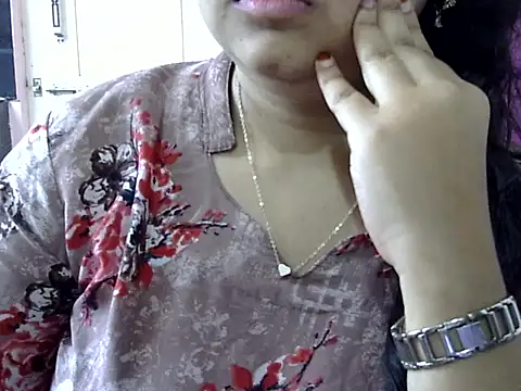 Cute Aliyaa online show from April 2026 09:49:01 AM