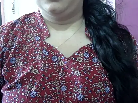 Cute Aliyaa online show from March 2026 09:55:02 AM