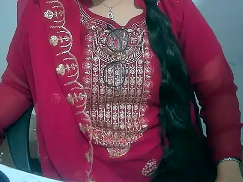 Cute Aliyaa online show from February 2026 07:30:01 AM