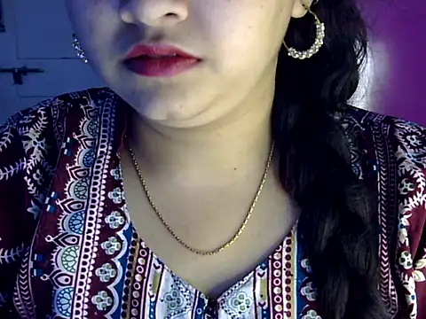 Snapshot of Cute_Aliyaa chatting on July 2026 12:36:02 PM Cute Aliyaa online show from July 2026 12:36:02 PM