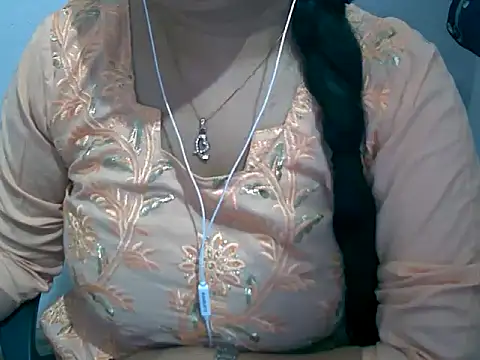 Cute Aliyaa online show from March 2026 09:56:02 AM