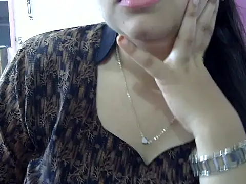 Snapshot of Cute_Aliyaa chatting on April 2026 09:27:01 AM Cute Aliyaa online show from April 2026 09:27:01 AM