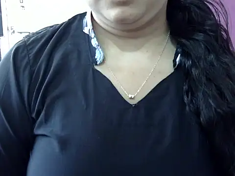 Cute Aliyaa online show from March 2026 09:44:01 AM