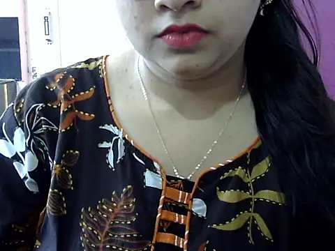 Cute Aliyaa online show from April 2026 08:27:01 AM