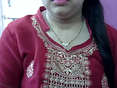Snapshot of Cute_Aliyaa chatting on May 2026 10:37:02 AM Cute Aliyaa online show from May 2026 10:37:02 AM