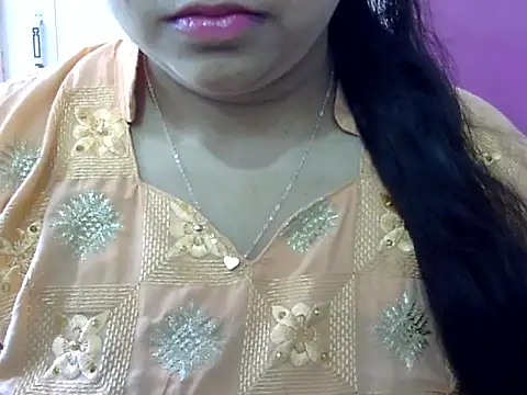 Cute Aliyaa online show from April 2026 09:49:02 AM