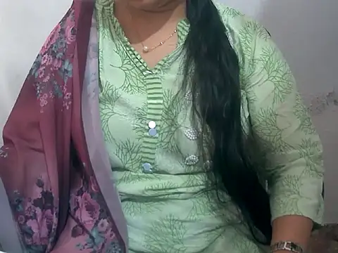 Cute Aliyaa online show from March 2026 08:21:02 AM