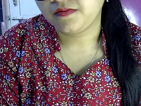 Snapshot of Cute_Aliyaa chatting on June 2026 12:16:01 PM Cute Aliyaa online show from June 2026 12:16:01 PM