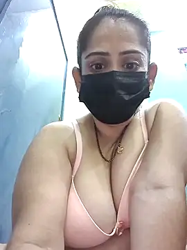 Snapshot of diyam4002 chatting on March 2026 05:31:02 PM diyam4002 online show from March 2026 05:31:02 PM