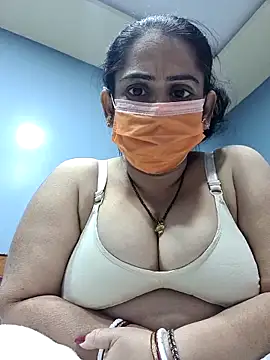 Snapshot of diyam4002 chatting on February 2026 09:17:01 AM diyam4002 online show from February 2026 09:17:01 AM