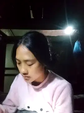 Snapshot of Hoa-tuylip chatting on February 2026 12:02:02 PM Hoa-tuylip online show from February 2026 12:02:02 PM