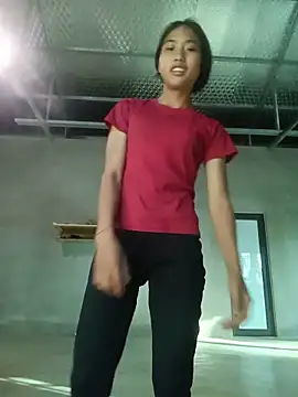 Snapshot of Hoa-tuylip chatting on May 2026 10:14:02 AM Hoa-tuylip online show from May 2026 10:14:02 AM