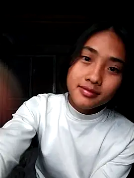 Snapshot of Hoa-tuylip chatting on February 2026 05:29:02 AM Hoa-tuylip online show from February 2026 05:29:02 AM