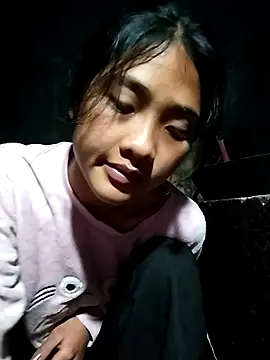 Snapshot of Hoa-tuylip chatting on February 2026 10:54:01 PM Hoa-tuylip online show from February 2026 10:54:01 PM