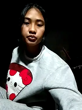 Snapshot of Hoa-tuylip chatting on February 2026 10:29:01 PM Hoa-tuylip online show from February 2026 10:29:01 PM