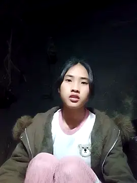 Snapshot of Hoa-tuylip chatting on February 2026 03:13:02 AM Hoa-tuylip online show from February 2026 03:13:02 AM