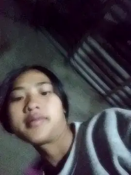 Snapshot of Hoa-tuylip chatting on February 2026 10:42:02 PM Hoa-tuylip online show from February 2026 10:42:02 PM