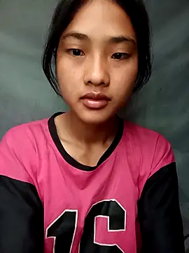 Snapshot of Hoa-tuylip chatting on April 2026 01:06:02 AM Hoa-tuylip online show from April 2026 01:06:02 AM