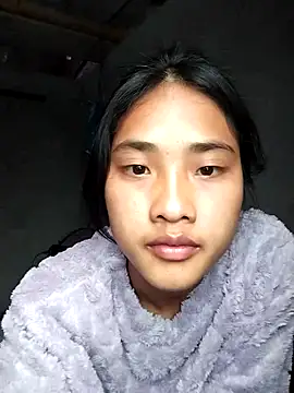 Snapshot of Hoa-tuylip chatting on February 2026 05:49:01 AM Hoa-tuylip online show from February 2026 05:49:01 AM