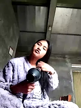 Snapshot of Hoa-tuylip chatting on February 2026 06:25:01 AM Hoa-tuylip online show from February 2026 06:25:01 AM