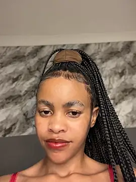 Hot Mess18 online show from May 2026 07:42:01 PM