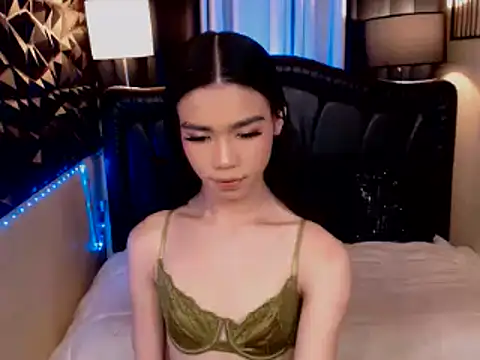 Snapshot of ItsurGirlMiana chatting on February 2026 04:09:01 AM ItsurGirlMiana online show from February 2026 04:09:01 AM