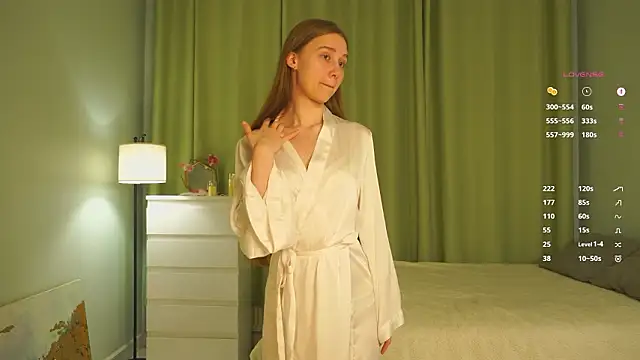 Snapshot of SharaNewbern chatting on February 2026 02:47:01 PM SharaNewbern online show from February 2026 02:47:01 PM