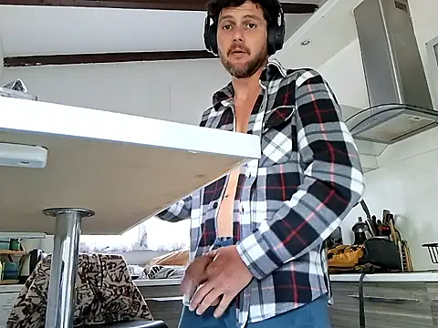 maks3588 online show from April 2026 12:09:01 PM