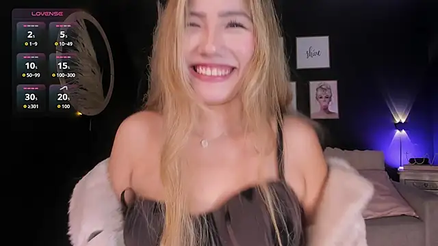 Isa cortes  online show from March 2026 01:56:01 PM