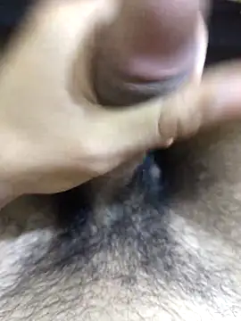 Nniiyakk online show from February 2026 05:53:02 PM