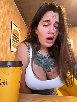 Snapshot of TattooGirlAlia chatting on October 2025 02:28:01 PM TattooGirlAlia online show from October 2025 02:28:01 PM