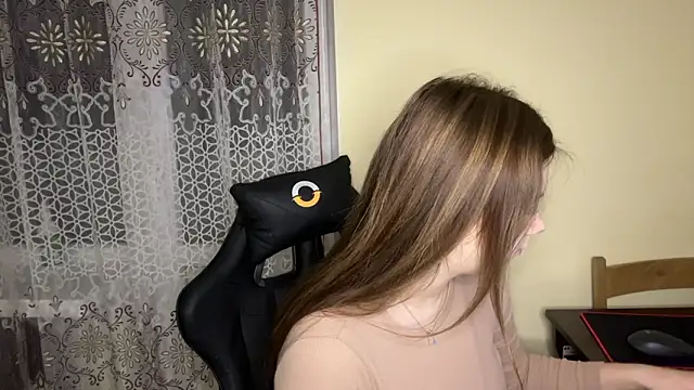 SoftIris  online show from February 2026 10:56:01 PM