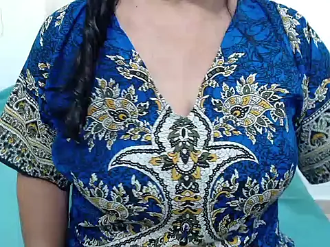 Snapshot of ElizabethMiler chatting on February 2026 10:18:02 PM ElizabethMiler online show from February 2026 10:18:02 PM