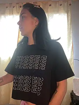 bliinkii and luka  online show from March 2026 02:07:02 PM