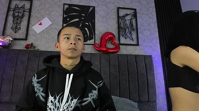 bliinkii and luka  online show from February 2026 12:37:01 PM