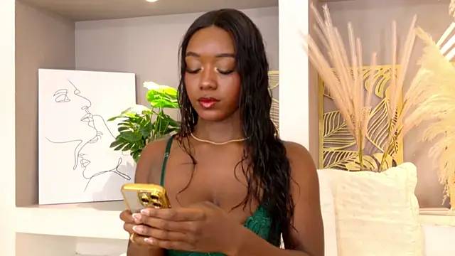 daniellabrown online show from April 2026 09:46:01 PM