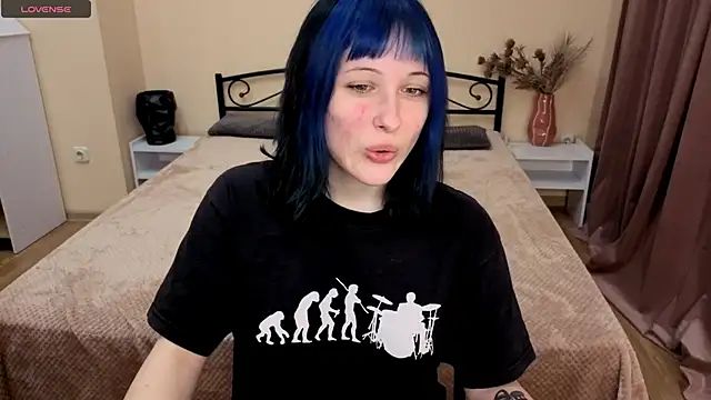 Sunny Girl X online show from April 2026 06:44:02 PM